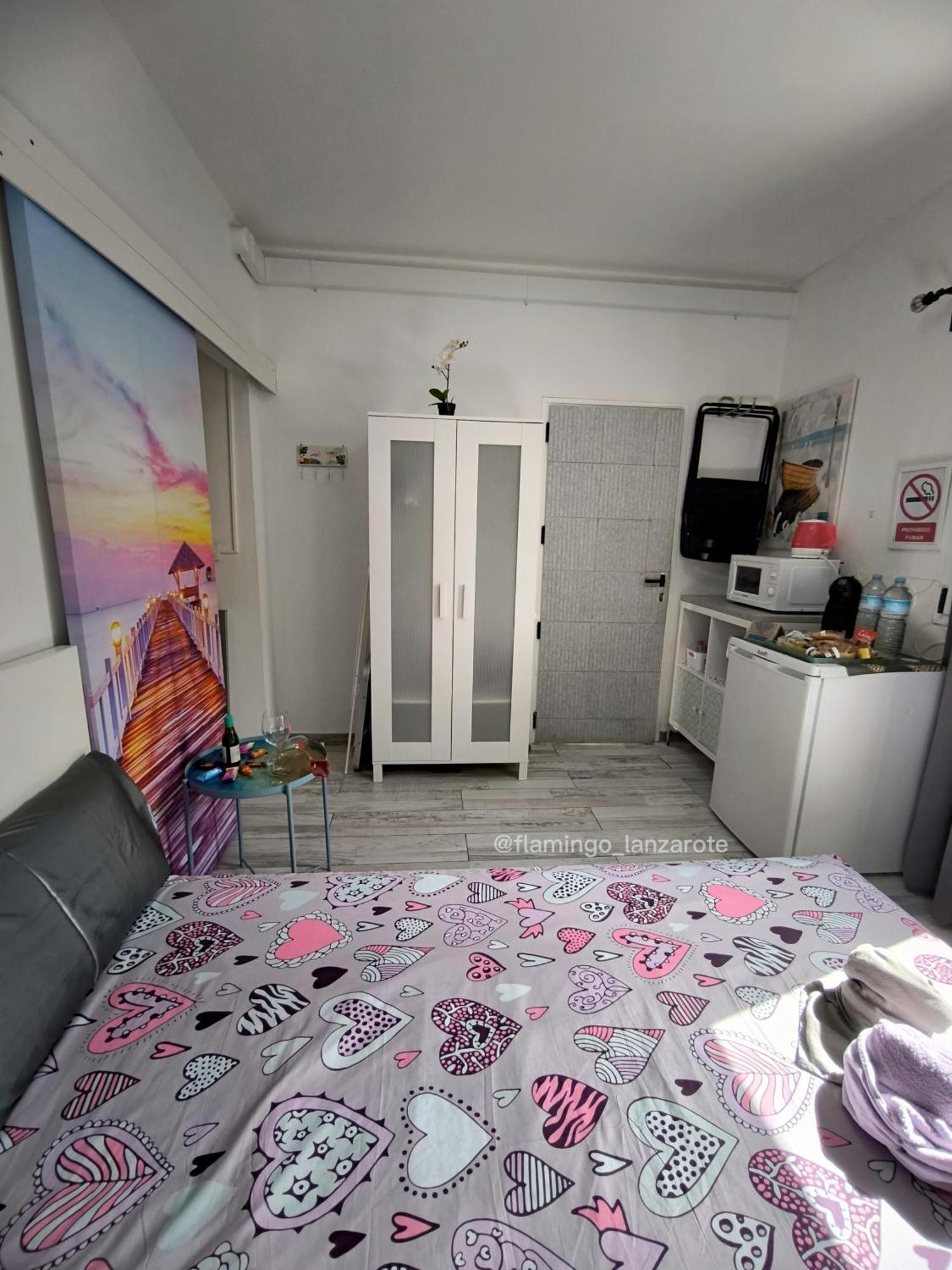 Flamingo, Entrada Privada Y Baño Privado En By Flamingo House Apartamento